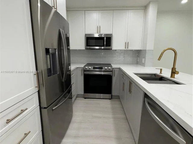 4900 NW 79th Ave # 205, Doral FL 33166