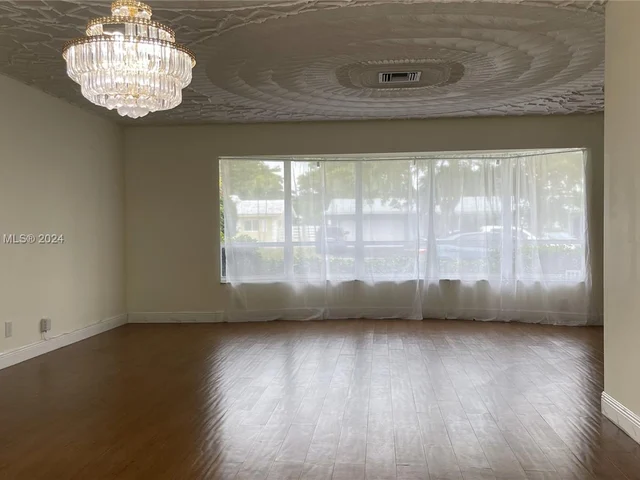 5118 Adams St, Hollywood FL 33021