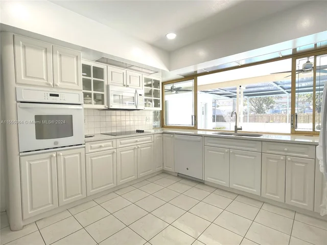 5118 Adams St, Hollywood FL 33021