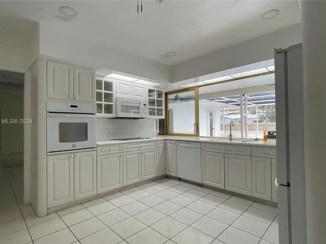 5118 Adams St, Hollywood FL 33021