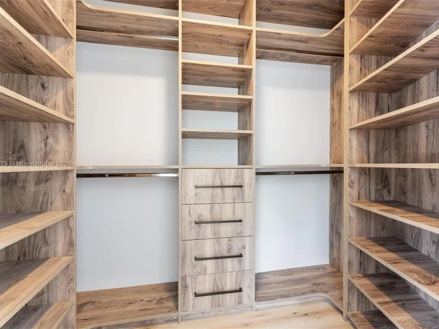 720 N Shore Dr, Miami Beach FL 33141