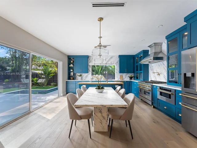 720 N Shore Dr, Miami Beach FL 33141