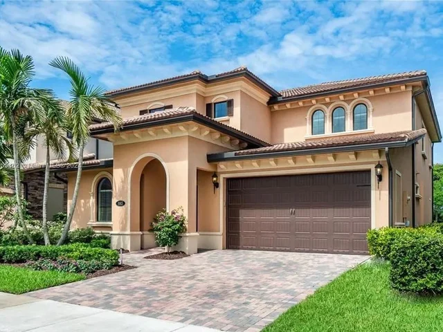 8915 Watercrest Cir W, Parkland FL 33076