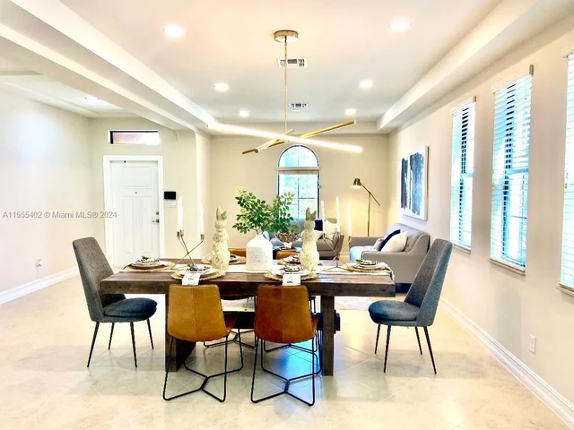 8915 Watercrest Cir W, Parkland FL 33076