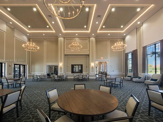 8915 Watercrest Cir W, Parkland FL 33076