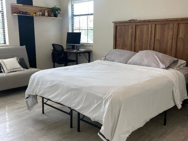 8915 Watercrest Cir W, Parkland FL 33076