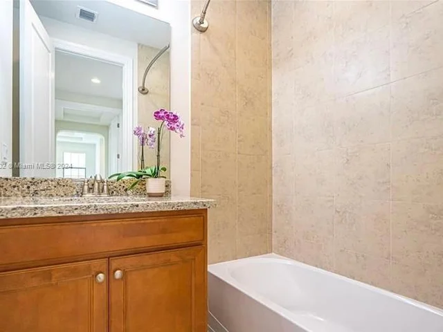 8915 Watercrest Cir W, Parkland FL 33076