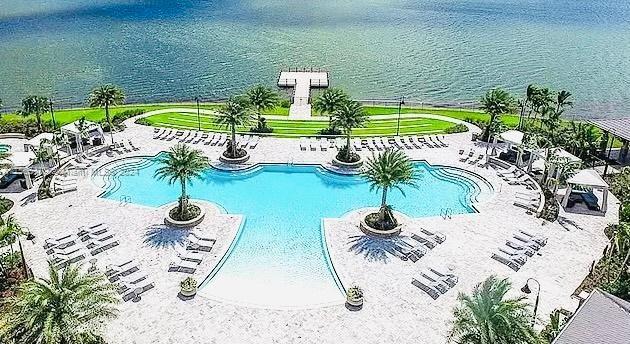 8915 Watercrest Cir W, Parkland FL 33076