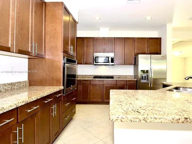 8915 Watercrest Cir W, Parkland FL 33076