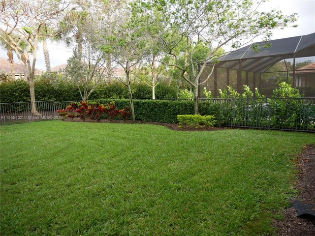 8915 Watercrest Cir W, Parkland FL 33076