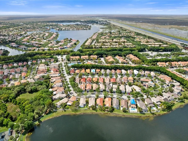 754 San Remo Dr, Weston FL 33326