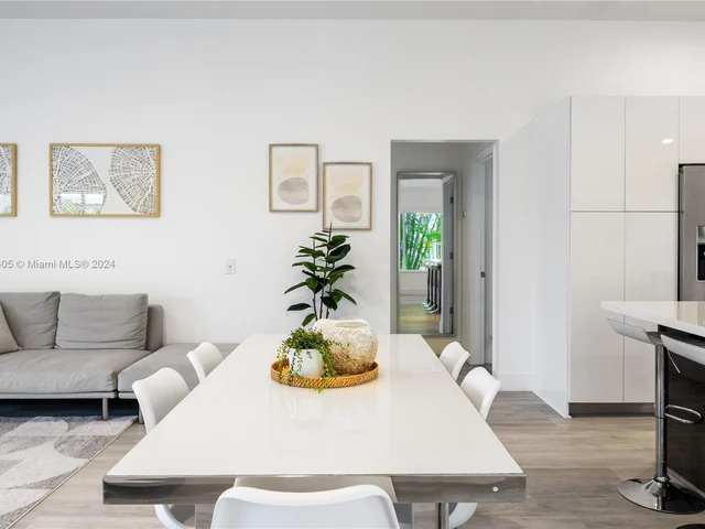 754 San Remo Dr, Weston FL 33326