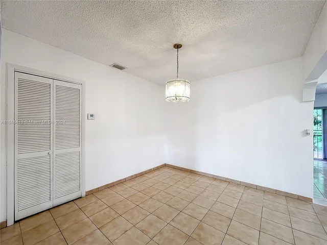 1440 W 3rd Ave, Hialeah FL 33010