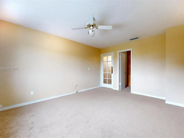 14517 SW 139th Ave Cir W, Miami FL 33186