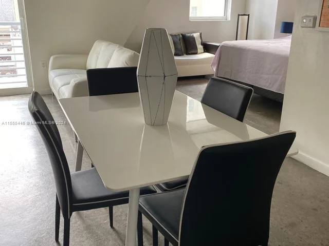 133 NE 2nd Ave # 1004, Miami FL 33132