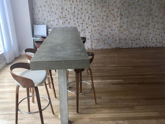 133 NE 2nd Ave # 1004, Miami FL 33132