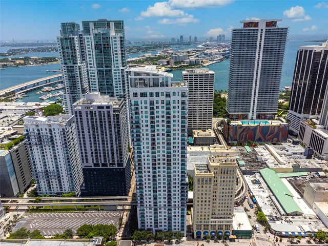 133 NE 2nd Ave # 1004, Miami FL 33132
