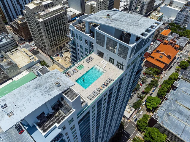 133 NE 2nd Ave # 1004, Miami FL 33132