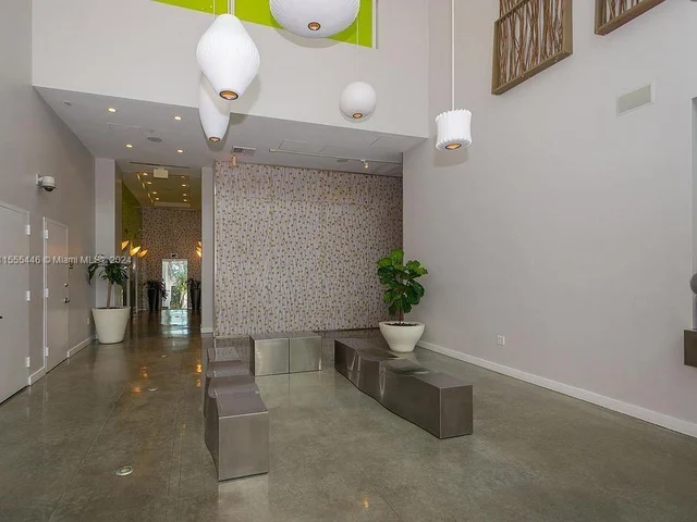 133 NE 2nd Ave # 1004, Miami FL 33132