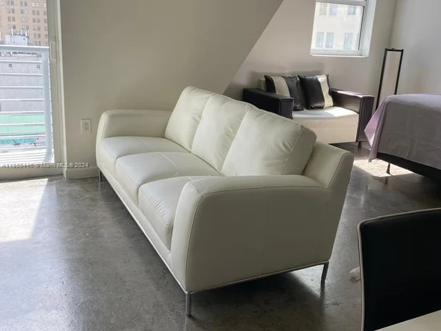 133 NE 2nd Ave # 1004, Miami FL 33132