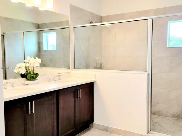 587 Sanderling Cir # 0, Deerfield Beach FL 33442