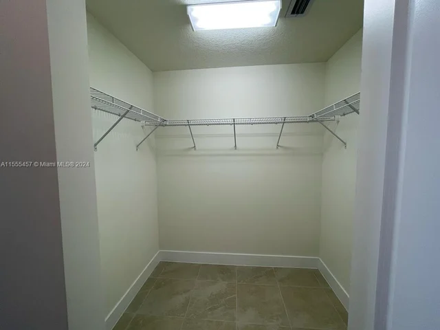 8201 NW 41th St # 408, Doral FL 33166