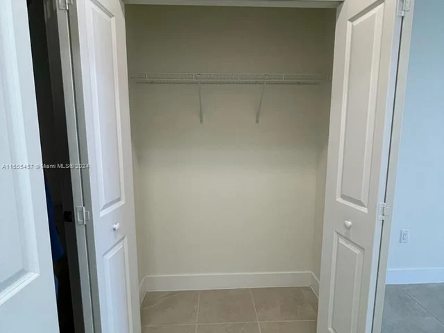 8201 NW 41th St # 408, Doral FL 33166