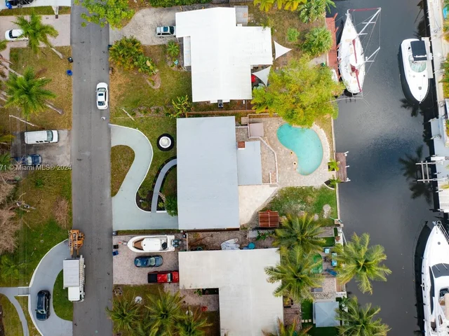 2518 Key Largo Ln, Fort Lauderdale FL 33312