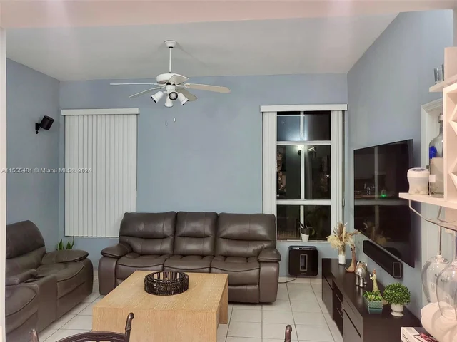 7400 W 20th Ave # 213, Hialeah FL 33016
