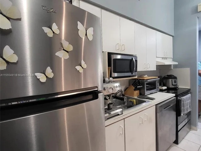 7400 W 20th Ave # 213, Hialeah FL 33016