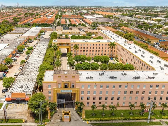 7400 W 20th Ave # 213, Hialeah FL 33016