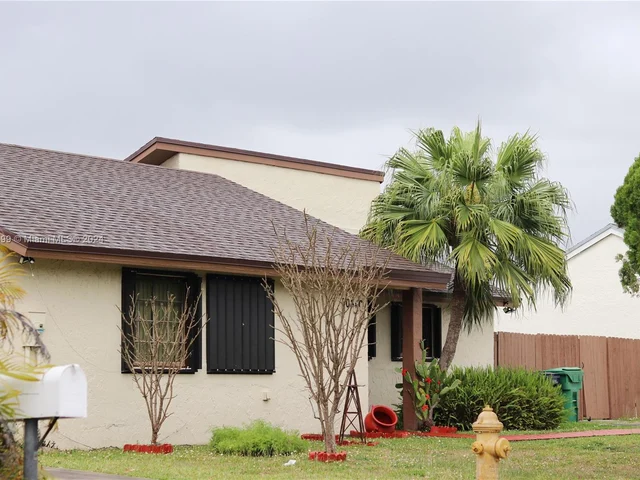 20640 SW 124th Ct, Miami FL 33177