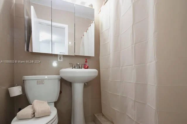 642 Michigan Ave # 4, Miami Beach FL 33139