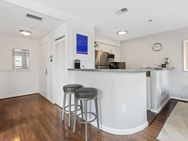 1255 Pennsylvania Ave # 110, Miami Beach FL 33139