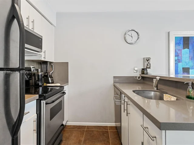 1255 Pennsylvania Ave # 110, Miami Beach FL 33139