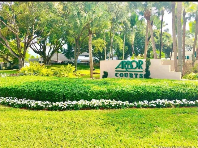 14357 SW 97th Ln, Miami FL 33186