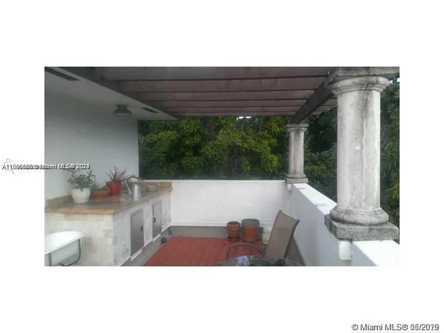 2726 Coconut Ave # 2726, Miami FL 33133