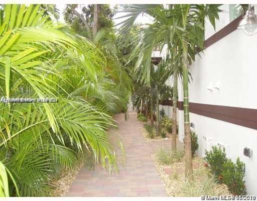 2726 Coconut Ave # 2726, Miami FL 33133