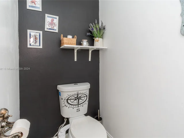 15531 SW 35th Ter, Miami FL 33185