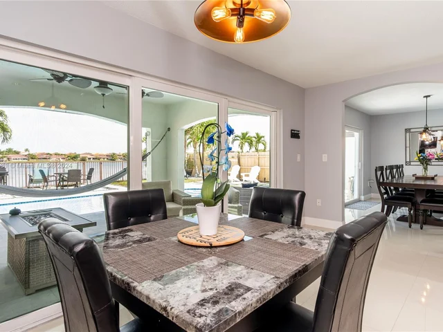 15531 SW 35th Ter, Miami FL 33185