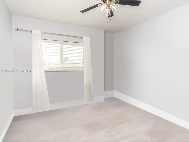 15531 SW 35th Ter, Miami FL 33185