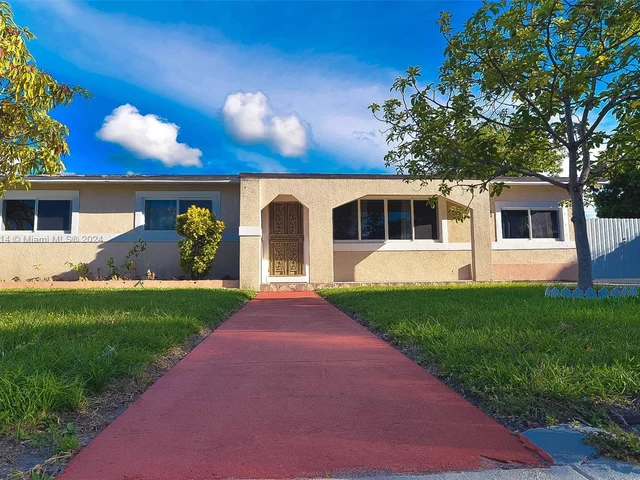 240 NW 197th St # 1, Miami Gardens FL 33169