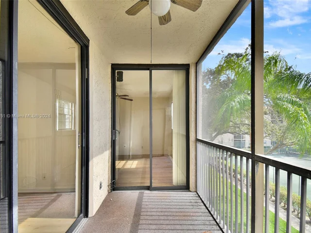 10501 W Broward Blvd # 304, Plantation FL 33324