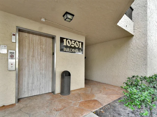 10501 W Broward Blvd # 304, Plantation FL 33324