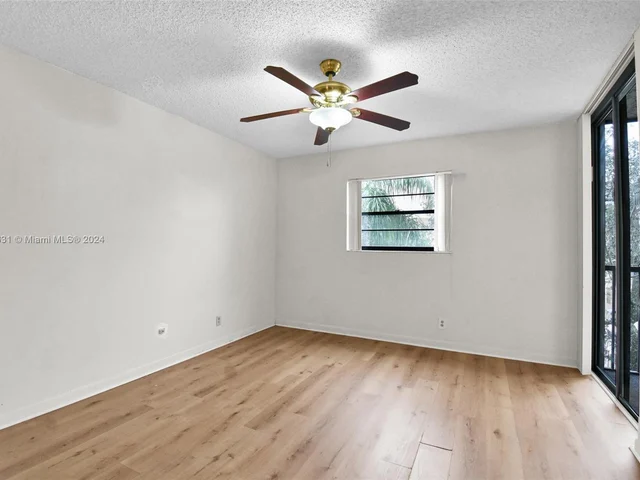 10501 W Broward Blvd # 304, Plantation FL 33324