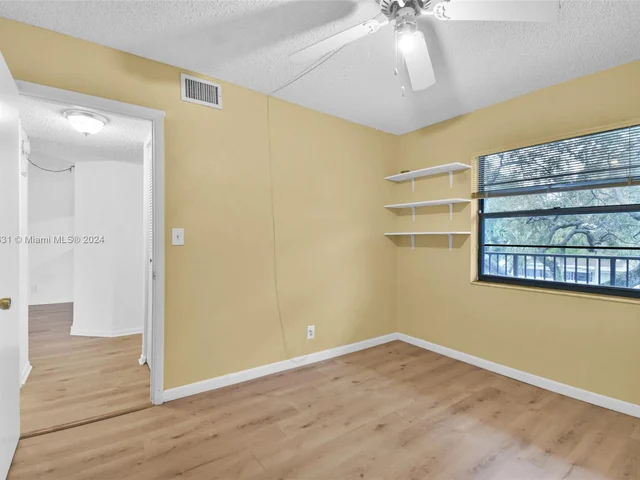 10501 W Broward Blvd # 304, Plantation FL 33324