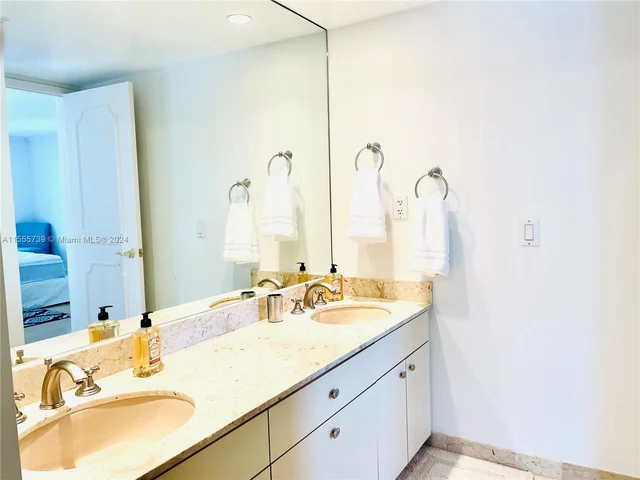 151 SE 15th Rd # 2503, Miami FL 33129