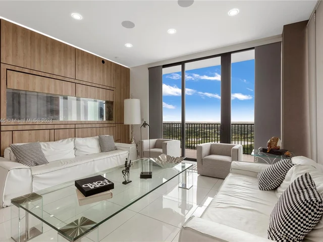 5252 NW 85th Ave # 2106, Doral FL 33166