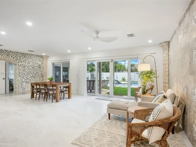 1311 Pierce St # 1, Hollywood FL 33019