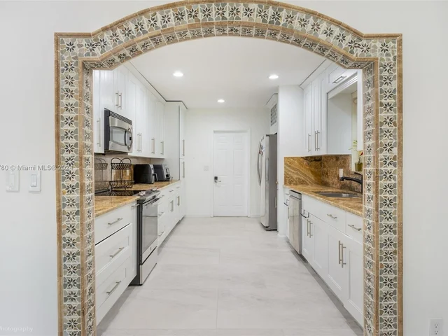 1311 Pierce St # 1, Hollywood FL 33019